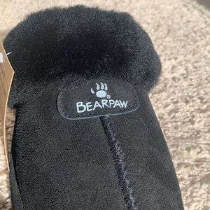 Bearpaw slippers size 7.5 Loki. Brand new.